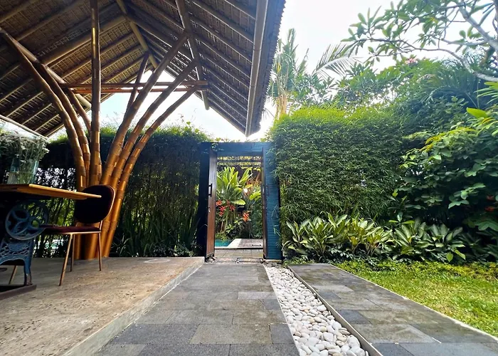 Joyously Raw - Free Upgrade Subject To Availability 4*